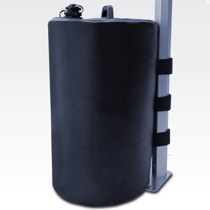 Detail veepesuse raskuse kohta, mis on paigaldatud kiirkokkutatava telgi jalale külgvaates